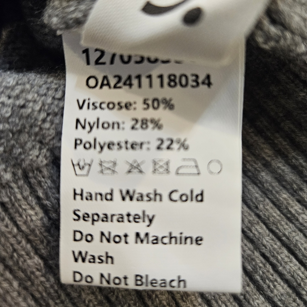 Commense Gray Sweater with Blue Denim Collar - Picture 6 of 8